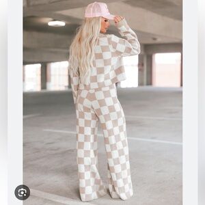 Checkered Knit Sweater Set - Cream & Tan